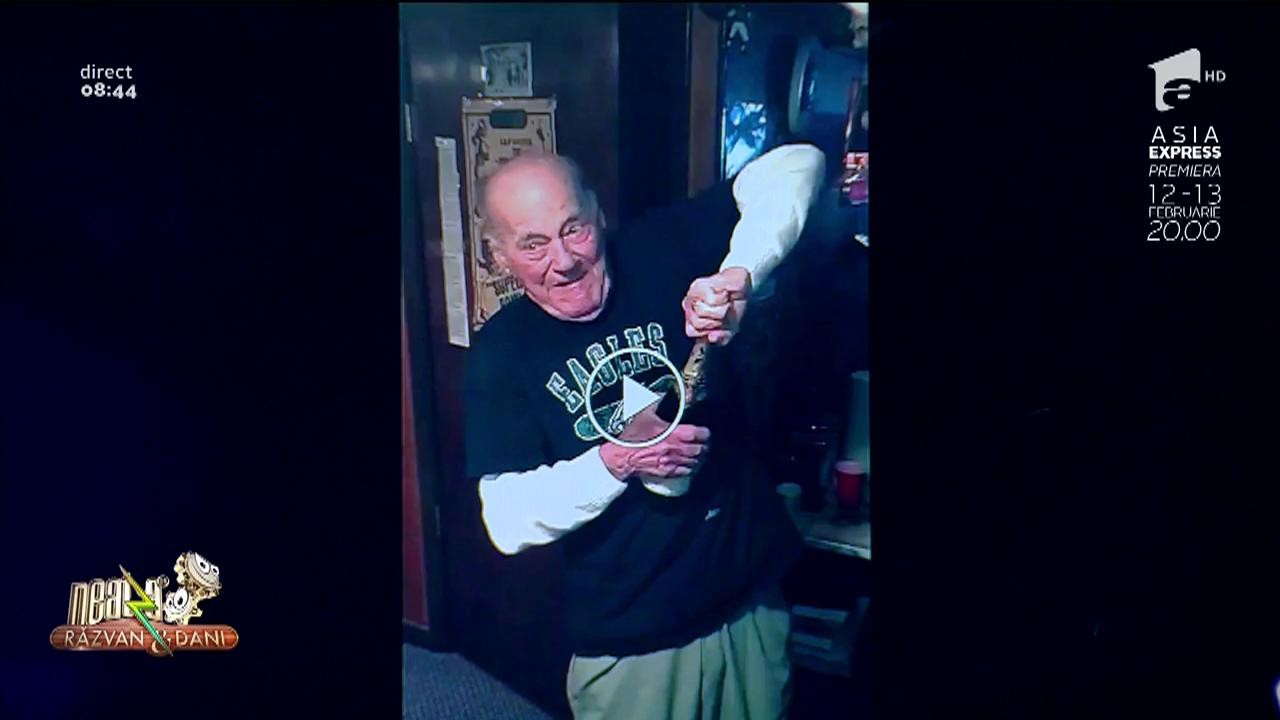 Smiley News! Un fan &icirc;nfocat. Un bunic a păstrat o sticlă de șampanie timp de aproape 30 de ani, p&acirc;na la Super Bowl 2018