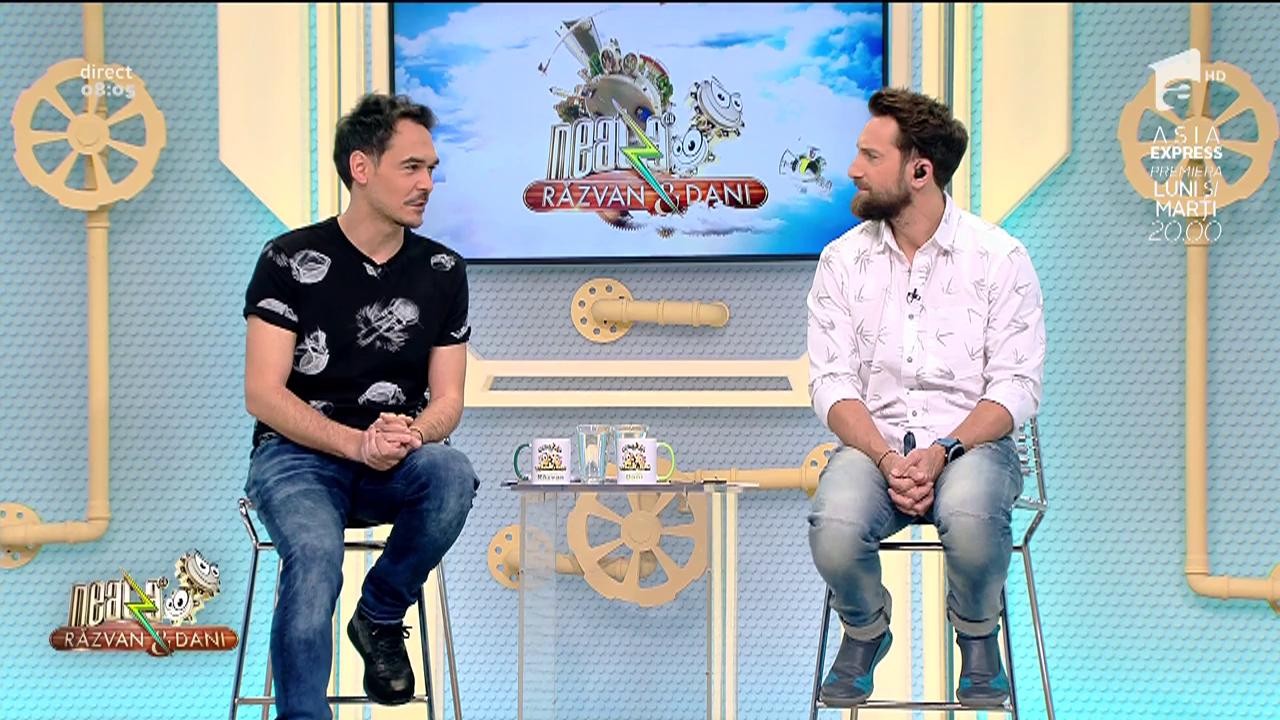 &Icirc;ți mai vine să crezi?! Dani: &rdquo;Pe vremea mea, toată copilăria trebuia să te &icirc;mbraci de la frații tăi sau verișori&rdquo; Răzvan: &rdquo;Eu eram cel mare. Purtam de la tata!&rdquo;