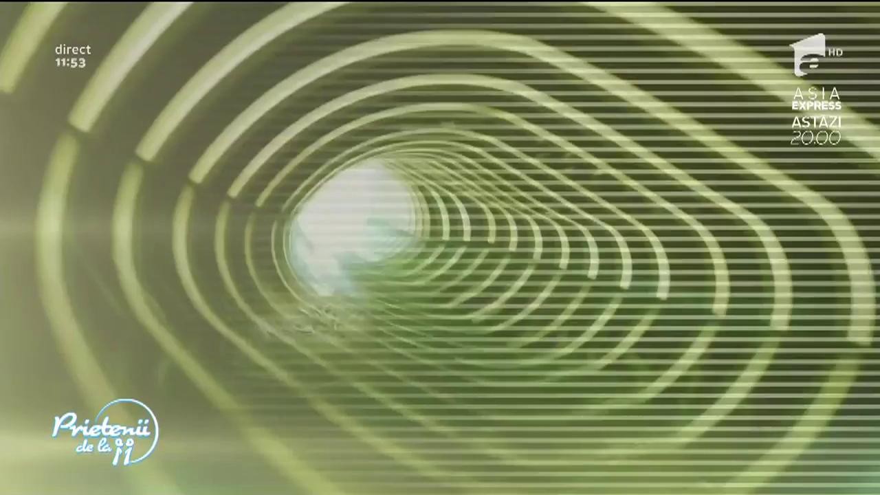 Ruxandra Luca şi fiul ei, distracţie pe topogane la Therme!