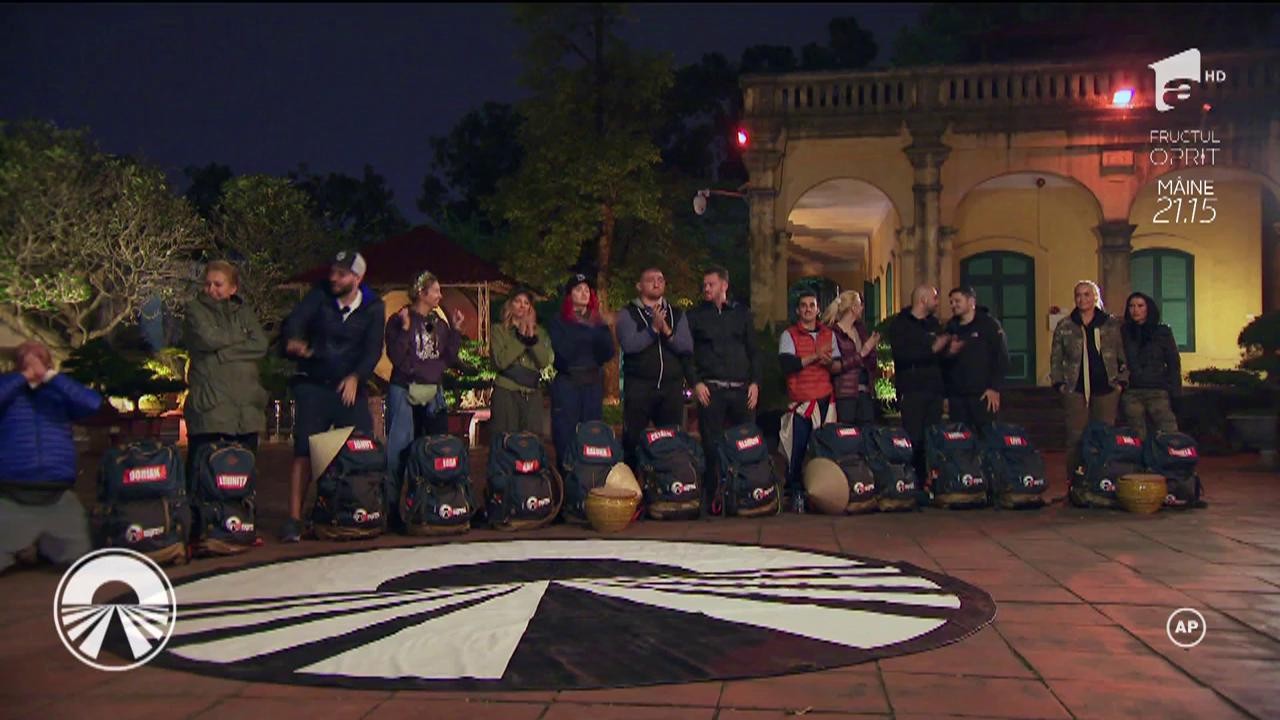 Lora și Ionuț Ghenu, prima echipă care a ajuns &icirc;n Hanoi, capitala Vietnamului, destinația impusă de Gina