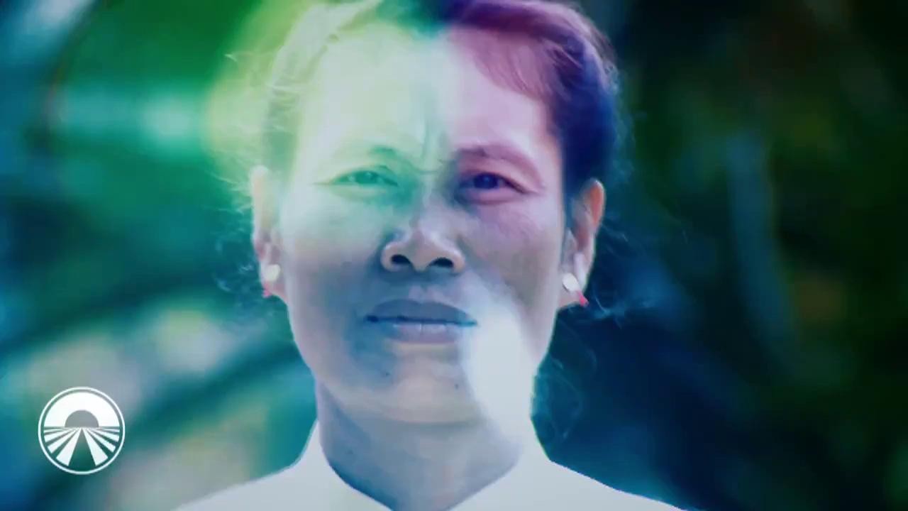 Tribul &icirc;n care femeile măritate nu-şi mai tund părul niciodată!