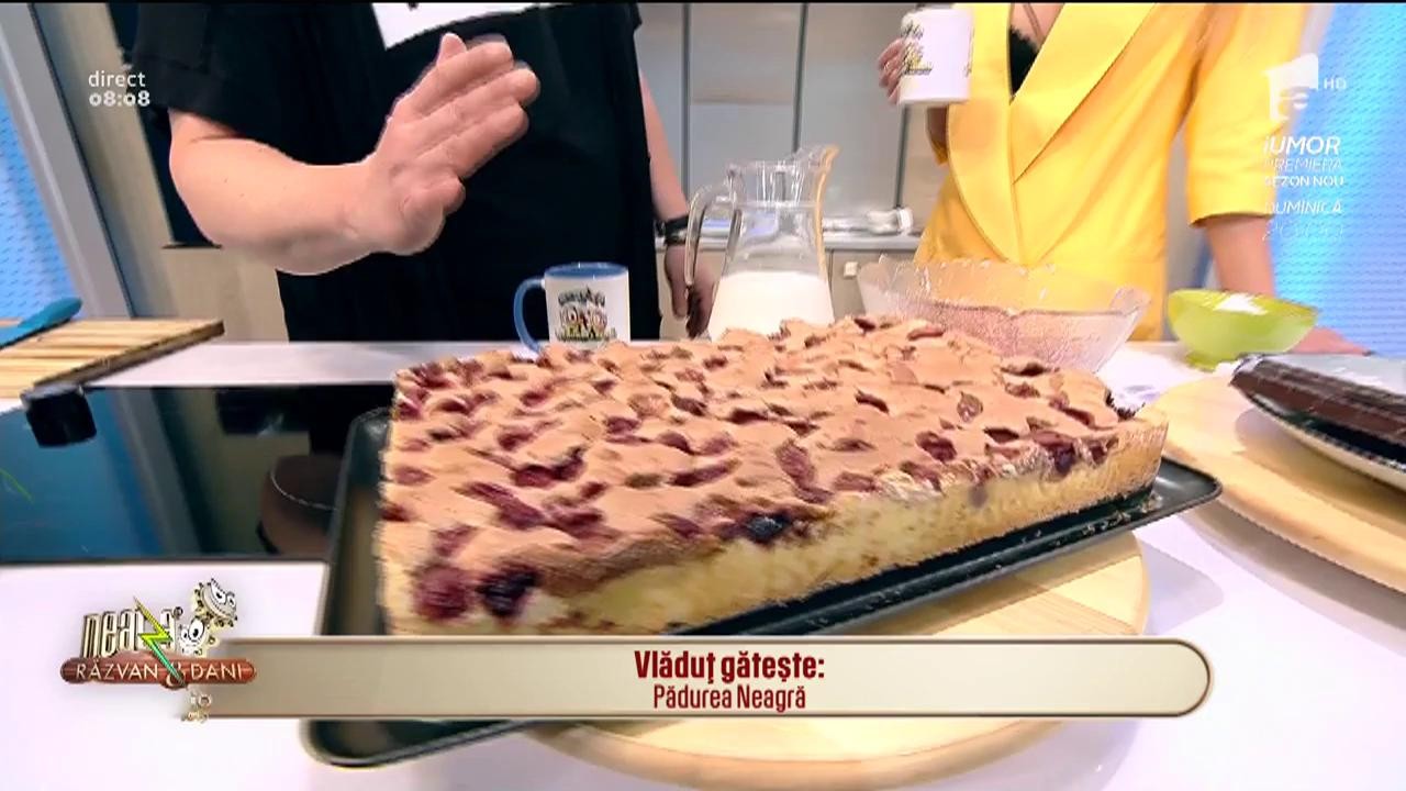 Prăjitura Pădurea Neagră, o armonie de gusturi și culori &icirc;ntr-un desert de senzație