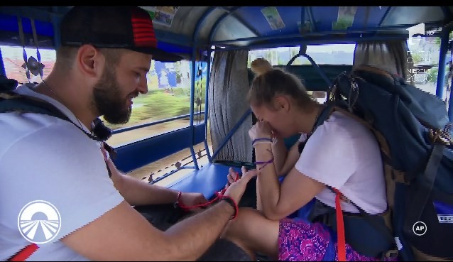 &rdquo;Iar pl&acirc;nge Lora!&rdquo; Ionuț Ghenu și Lora au nervii &icirc;ntinși la maxim! &rdquo;Nu mă mai trage, că mă dor m&acirc;inile. Țipi la mine!&rdquo;