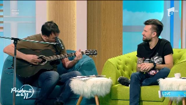 Fiul lui Adrian Păunescu pregăteşte un nou spectacol al cenaclului simbol al generaţiei &icirc;n blugi - "Flacăra"