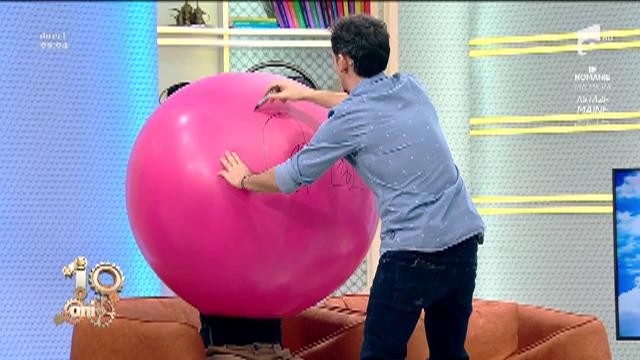 R&acirc;zi cu lacrimi! Dani Oțil, omul balon!