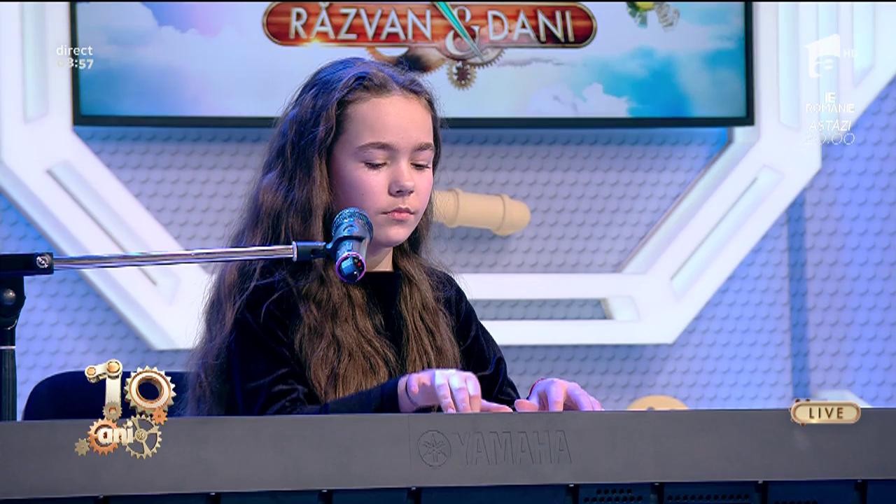 LIVE! Alice Badea & Alexandra & Andreea Dinu - &rdquo;What about us&rdquo;