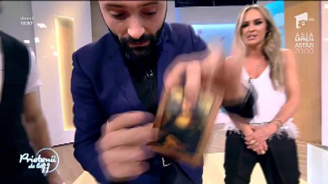 Magitot, trucuri de magie la Prietenii de la 11