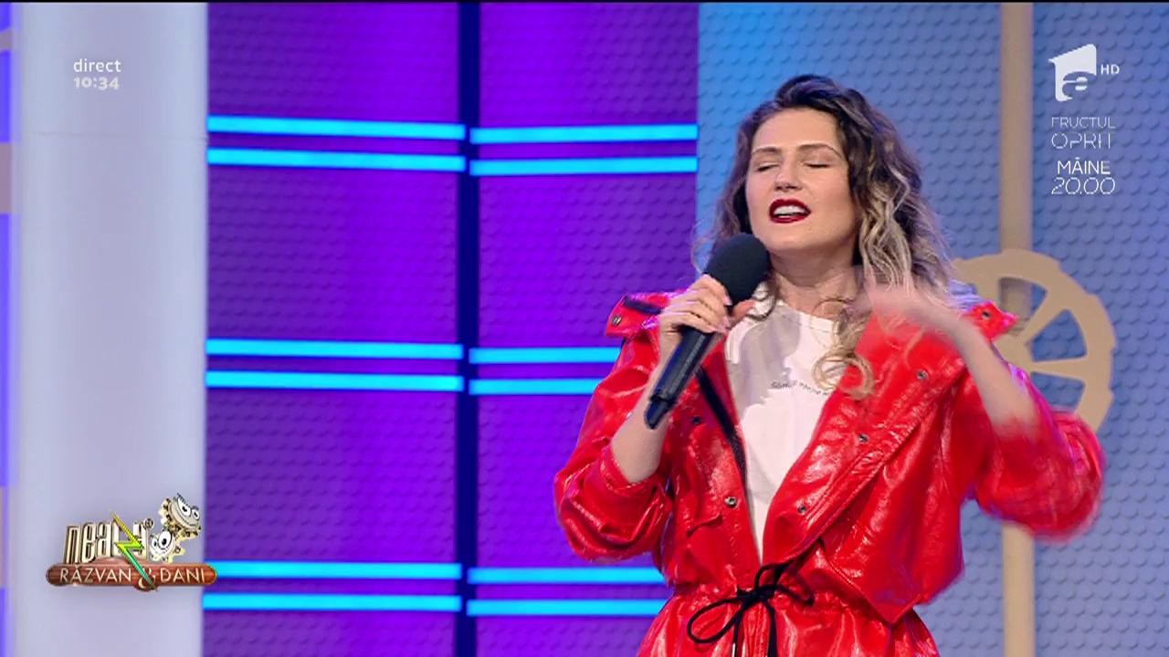 Ecaterine c&acirc;nta, la Neatza, melodia "Mă mint"