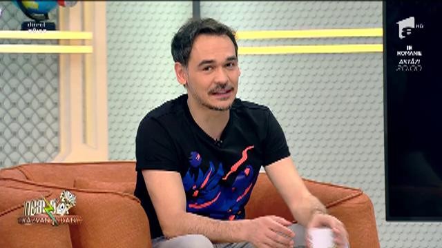 Smiley News. Reacția unui bebeluș, la un fast-food, la o băutură necarbogazoasă
