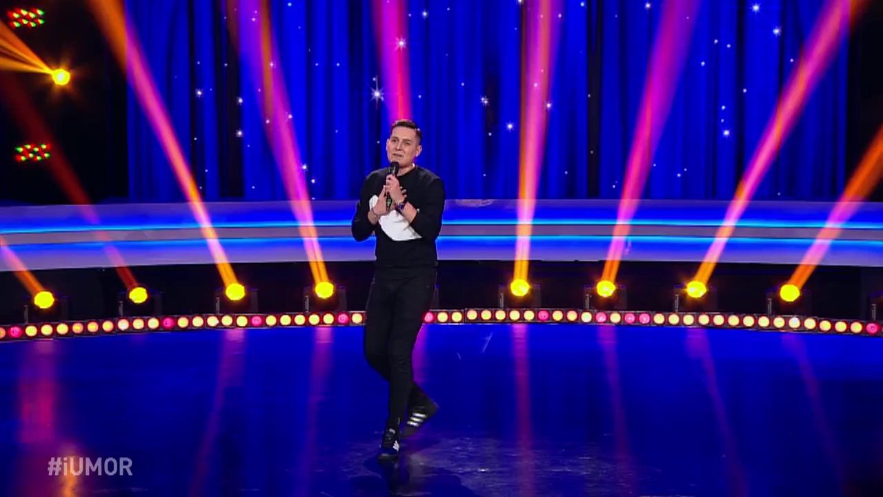 George Tănase, despre sujbele din biserică și enoriașii rom&acirc;ni: &rdquo;Preoții c&acirc;ntă de zici că trag de slujbă că să țină mai mult. Poate te țin ca să faci consumație la lum&acirc;nări...&rdquo;