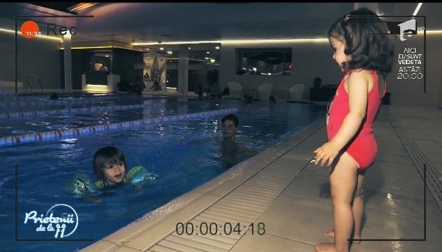 Cel mai t&acirc;năr blogger are doar patru ani. Povestea de succes a micii vedete