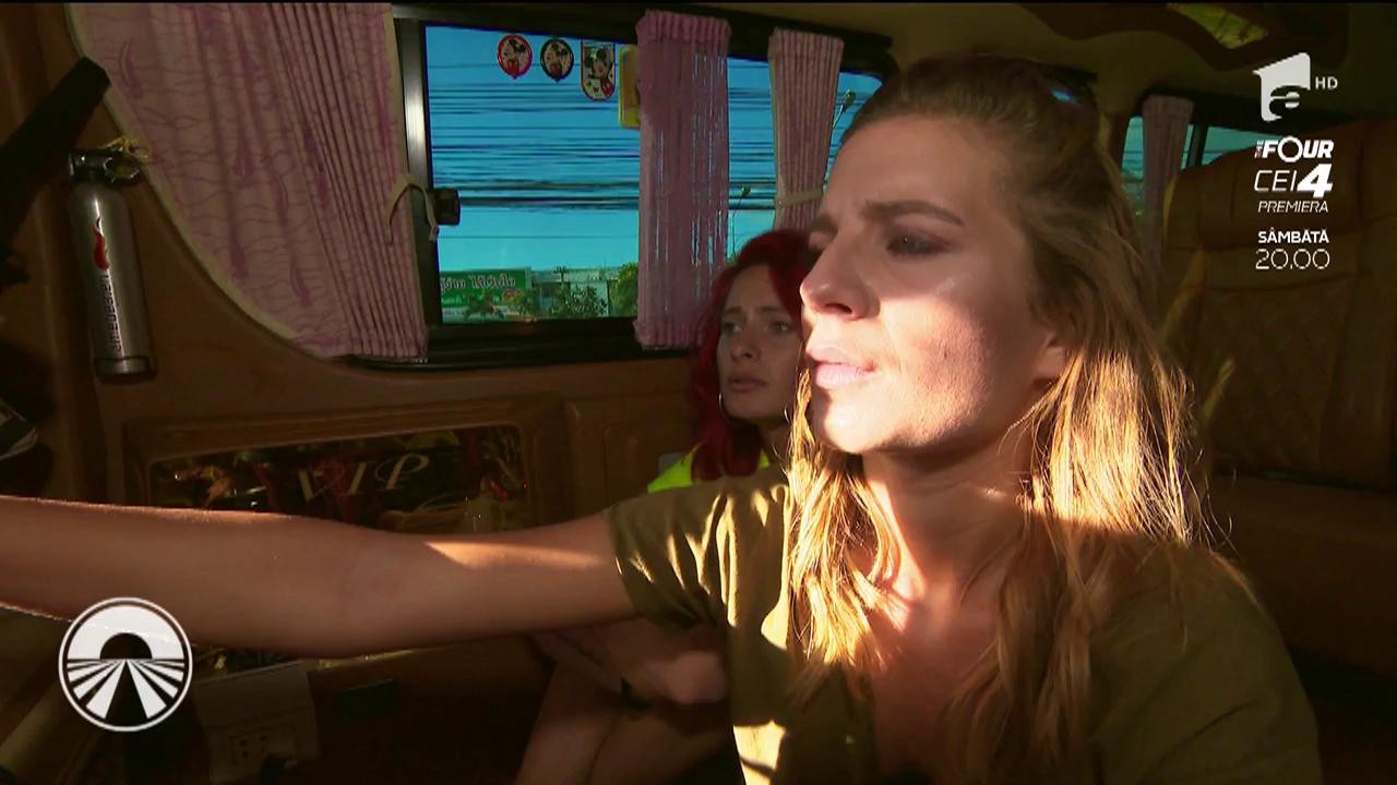 Moment emoționant. Ana și Raluka vorbesc cu cei dragi: "Am m&acirc;ncat tarantule şi ou cu pui &icirc;n el, dar am mai sta o lună aici"