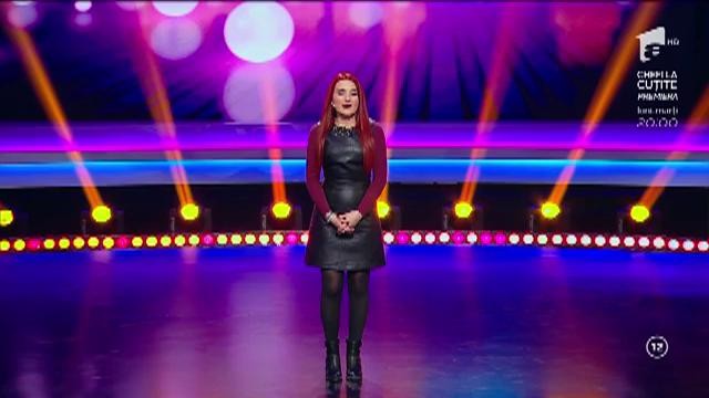 Alexandra e fata cu părul de foc, ce i-a șocat pe jurați pe loc! &bdquo;Cine mă scoate din foame, un chelios cu burta mare&rdquo;