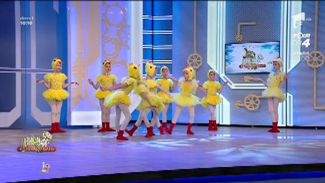 Nebunie &icirc;n platoul "Neatza"! Demonstrație de balet cu prichindei