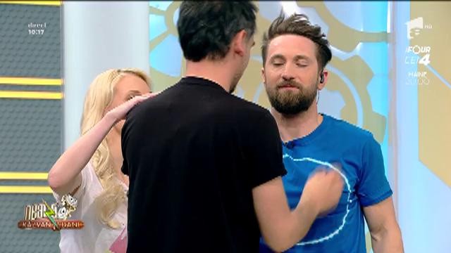 Ventrilocul Crina Zvobodă, &icirc;n depresie postnatală: "Simt nevoia să am o păpușă nouă"