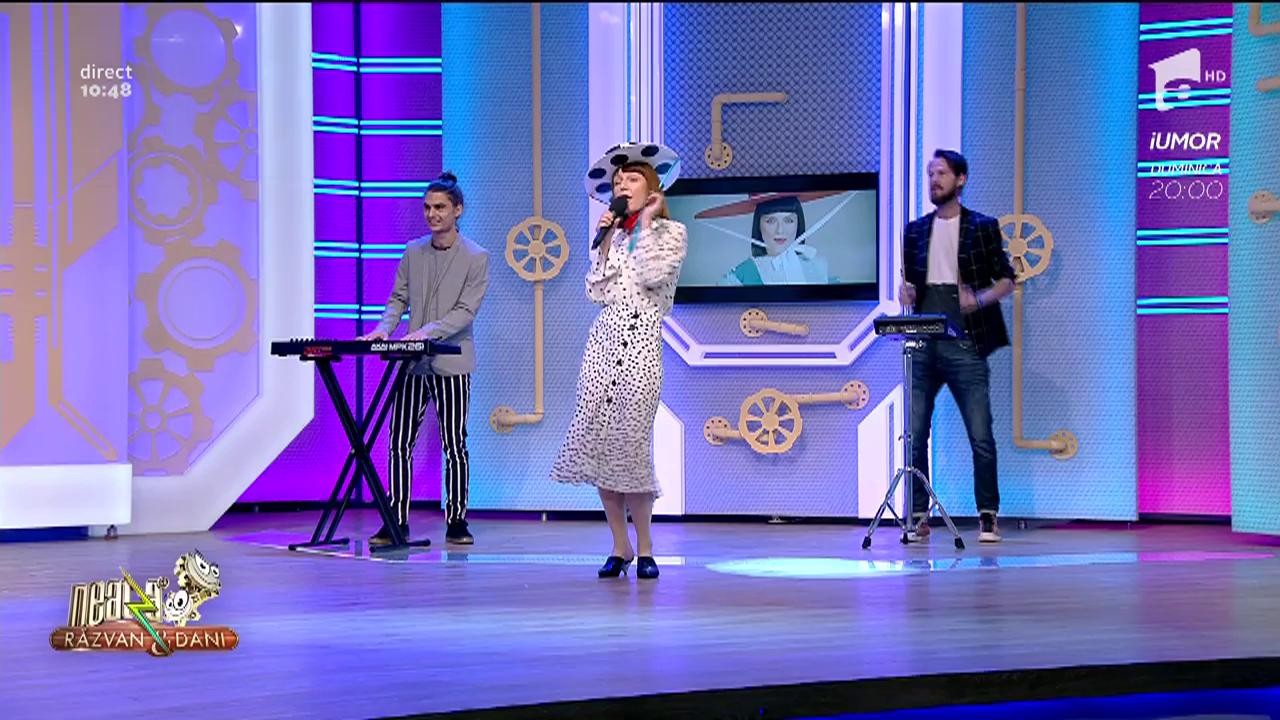 Alexandra Ungureanu feat. Marius Moga - &rdquo;Bate, bate&rdquo;