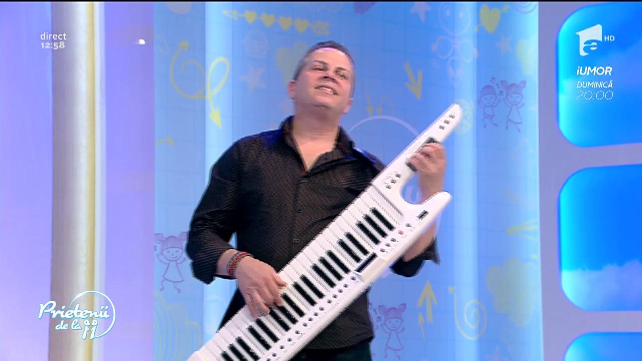 Generic c&acirc;ntă melodia &bdquo;&Icirc;n fiecare zi te iubesc&rdquo;