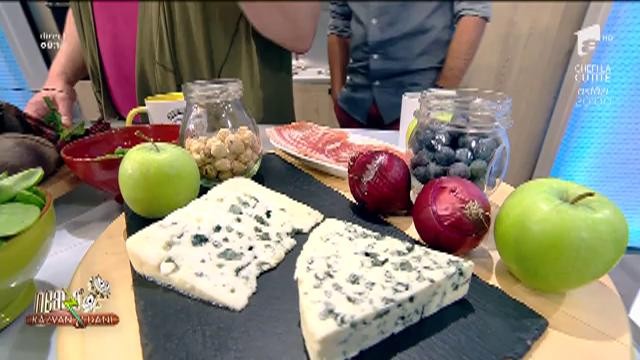 &rdquo;Romantica&rdquo;, o salată cu alune și două feluri de br&acirc;nzeturi