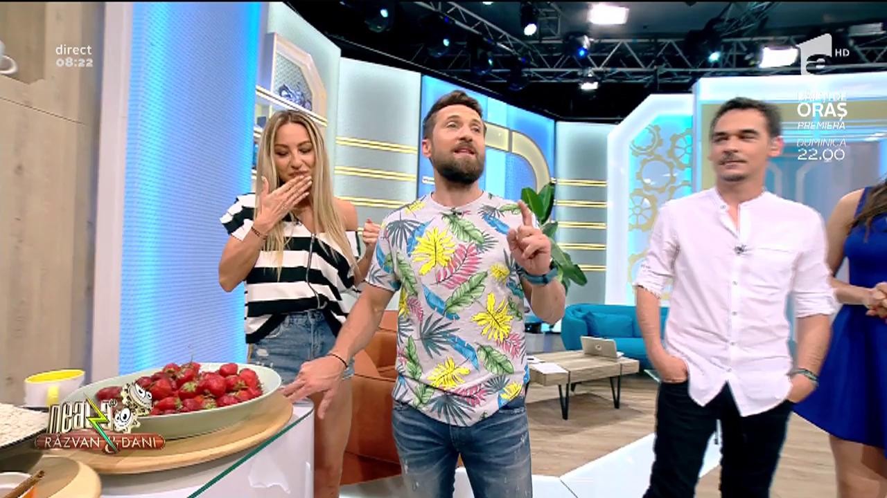 Orez și lapte cu bulgărași de căpșune. O rețetă simplă și sănătoasă pentru copiii mofturoși