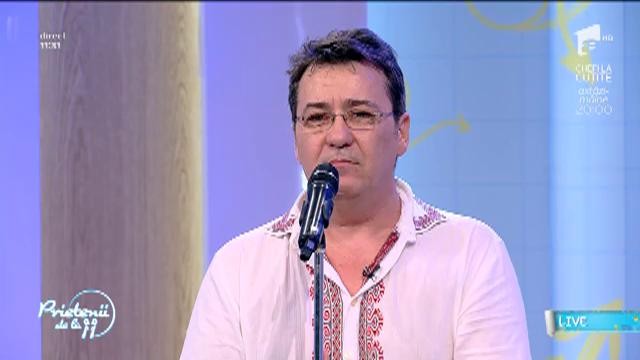Florin Chilian c&acirc;ntă live melodia &bdquo;Ceapa vieții mele&rdquo;