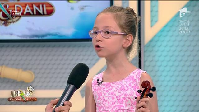 Sasha Cirap a &icirc;nceput cursurile de vioară la cinci ani jumătate, cu un instrument &icirc;nchiriat