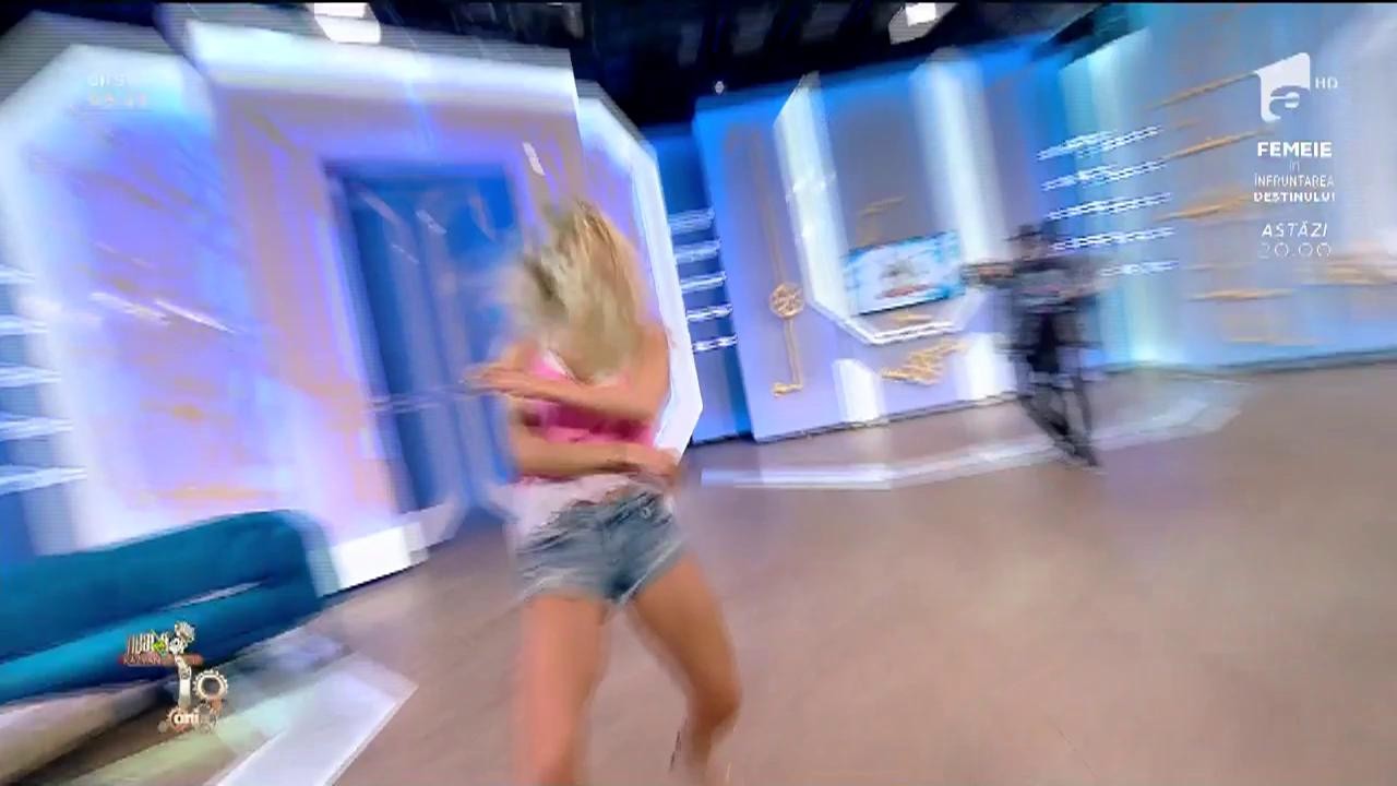 Nosfe c&acirc;ntă la Neatza piesa "Dăi"