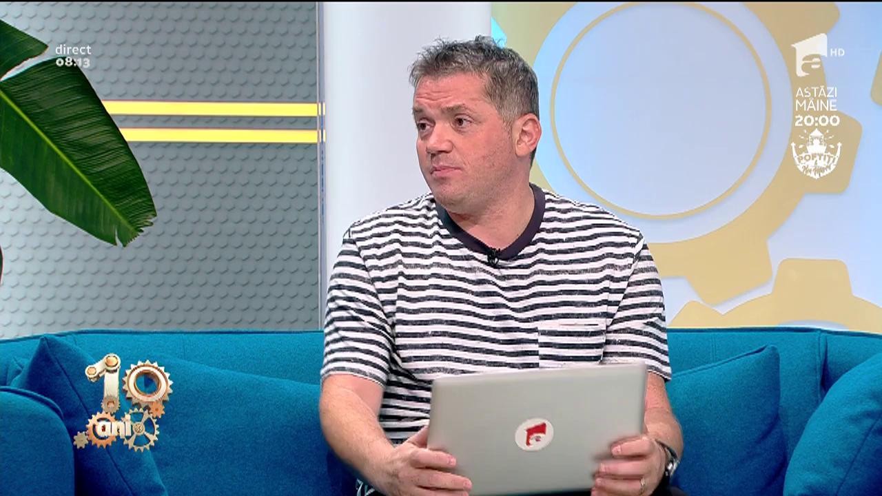 Smiley News! Președintele Croației a sărbătorit alături de echipa națională de fotbal după ce au c&acirc;știgat meciul cu Rusia