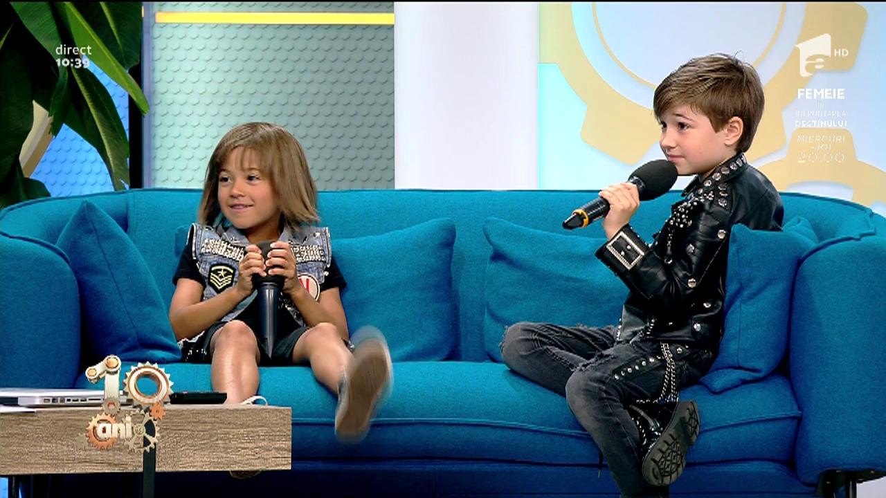 Răzvan Simion, lăsat fără cuvinte de Sebi și Dani, concurenți la Next Star: "M-a pupat Lidia Buble, ești gelos?"