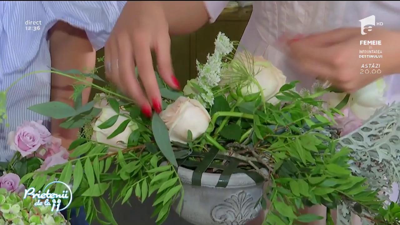 Învață arta aranjamentelor florale de la specialiști