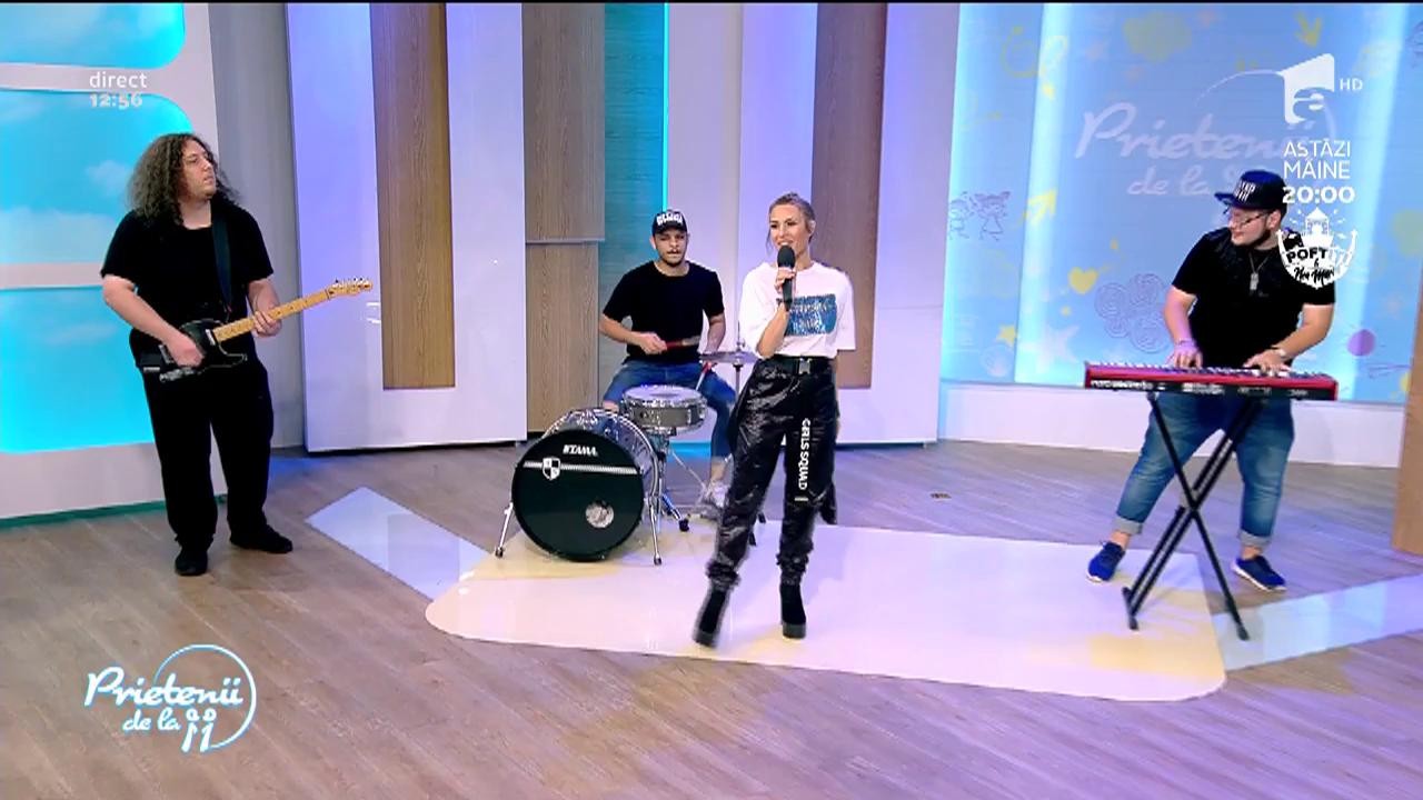 Amna cântă melodia „De câte x vrei tu”