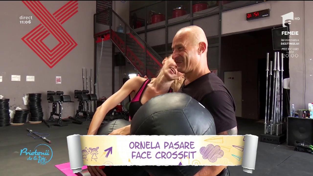 Ornela Pasăre și-a dat costumul popular pentru a merge la crossfit!