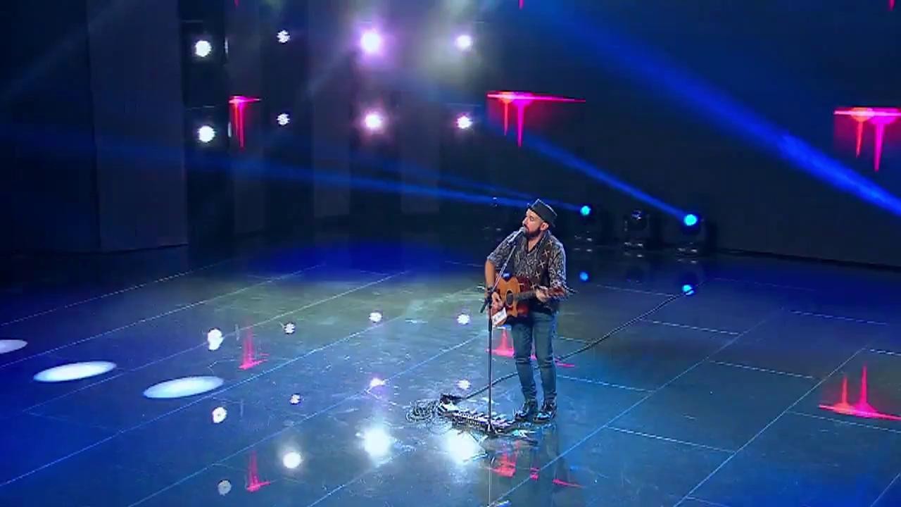 Daft Punk - "Get Lucky". Vezi cum cântă Marco Viccaro Buccalone, la X Factor