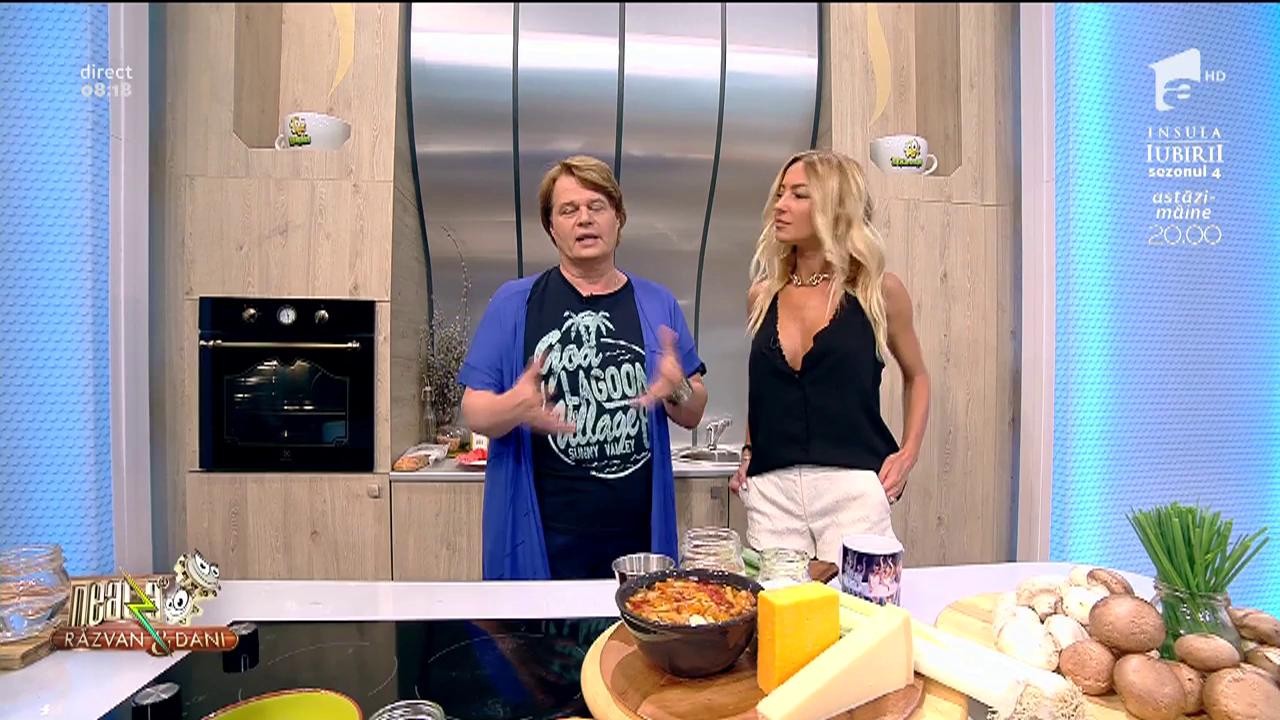 Vlăduţ, bucătarul de la Neatza, a pregătit &rdquo;Clătite glazurate&rdquo;