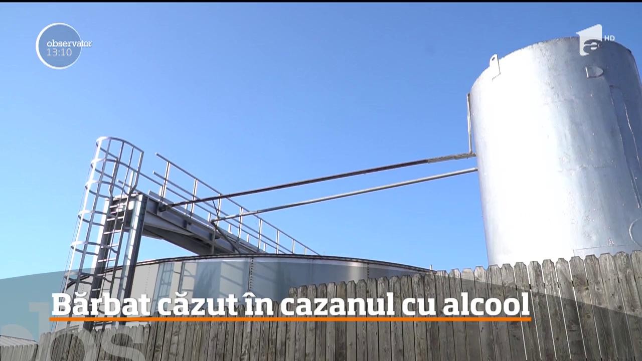 Un bărbat din Botoşani a ajuns &icirc;n stare gravă la spital după ce a căzut &icirc;n cazanul de fierbere a alcoolului al unei fabrici de vodka din oraş