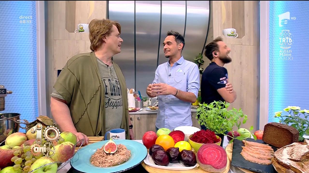 Răzvan și Dani au m&acirc;ncat hrană pentru animale!: &rdquo;Avea un c&acirc;ine desenat pe conservă, dar am zis că o fi sigla companiei... Ne-am prins după două săptăm&acirc;ni că ăla nu era pateu!&rdquo;