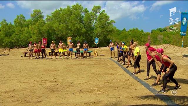 Primul joc - "Găseşte perna" - s-a lăsat cu lovituri şi o accidentare gravă! Lemurii au reuşit să evite runda decisivă!