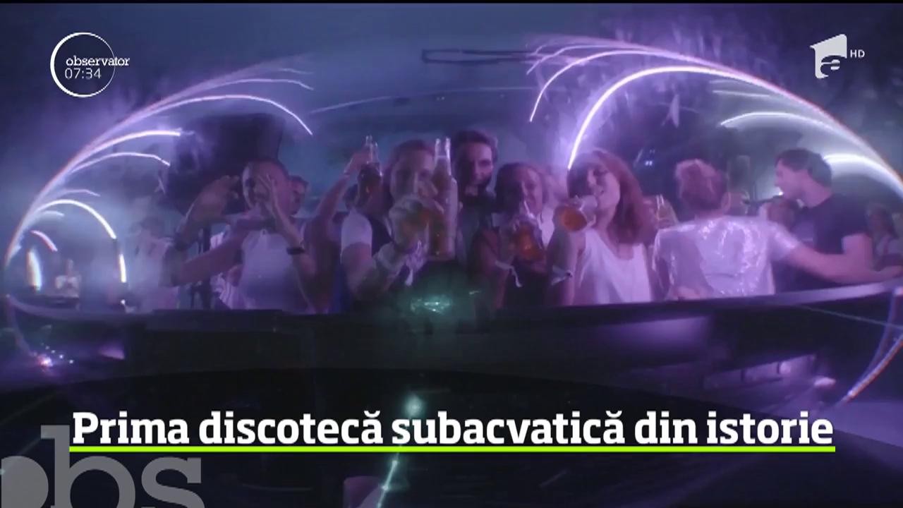 Cea mai ad&acirc;ncă piscină din lume, situată &icirc;n Italia, a devenit, pentru o seară discotecă