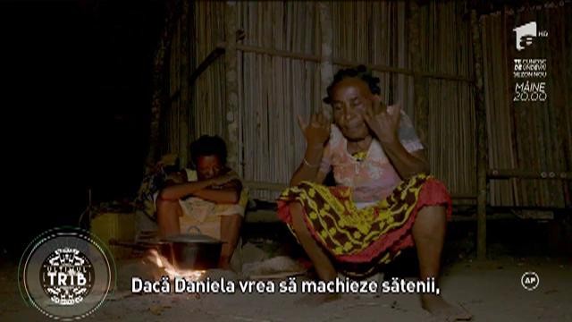 Daniela Crudu s-a apucat de make-up &icirc;n Madagascar! Mama Vula a fost primul ei client!