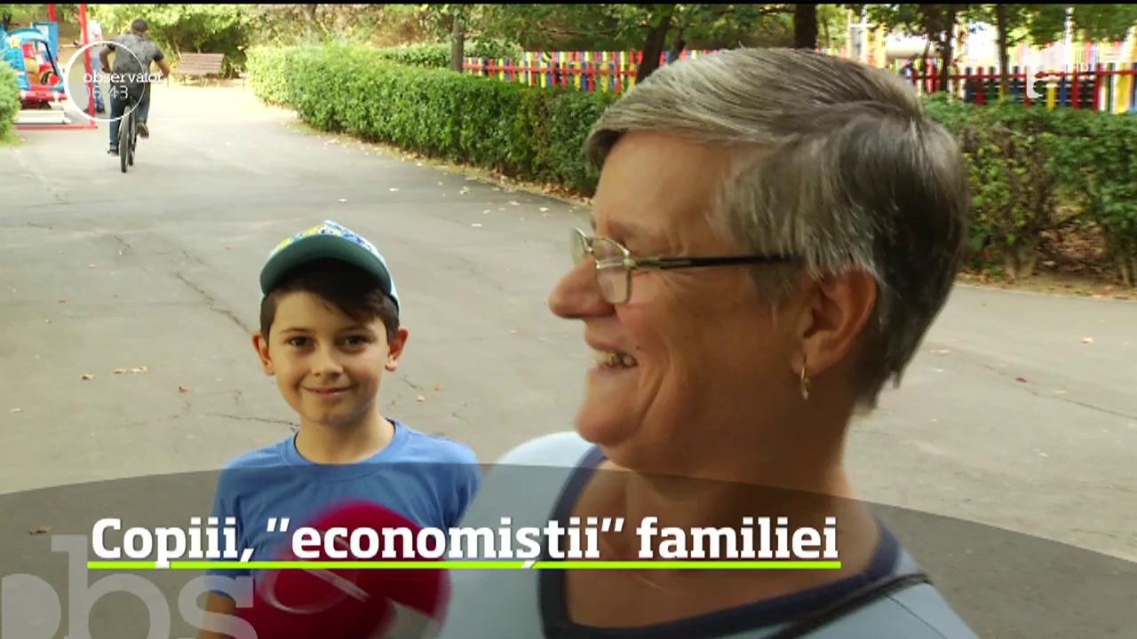 Economiile tinerilor se duc pe telefoane inteligente, vacanţe şi haine, &icirc;n timp ce persoanele trecute de 40 de ani preferă să-şi re&icirc;nnoiască mobila sau aparatura electrocasnică