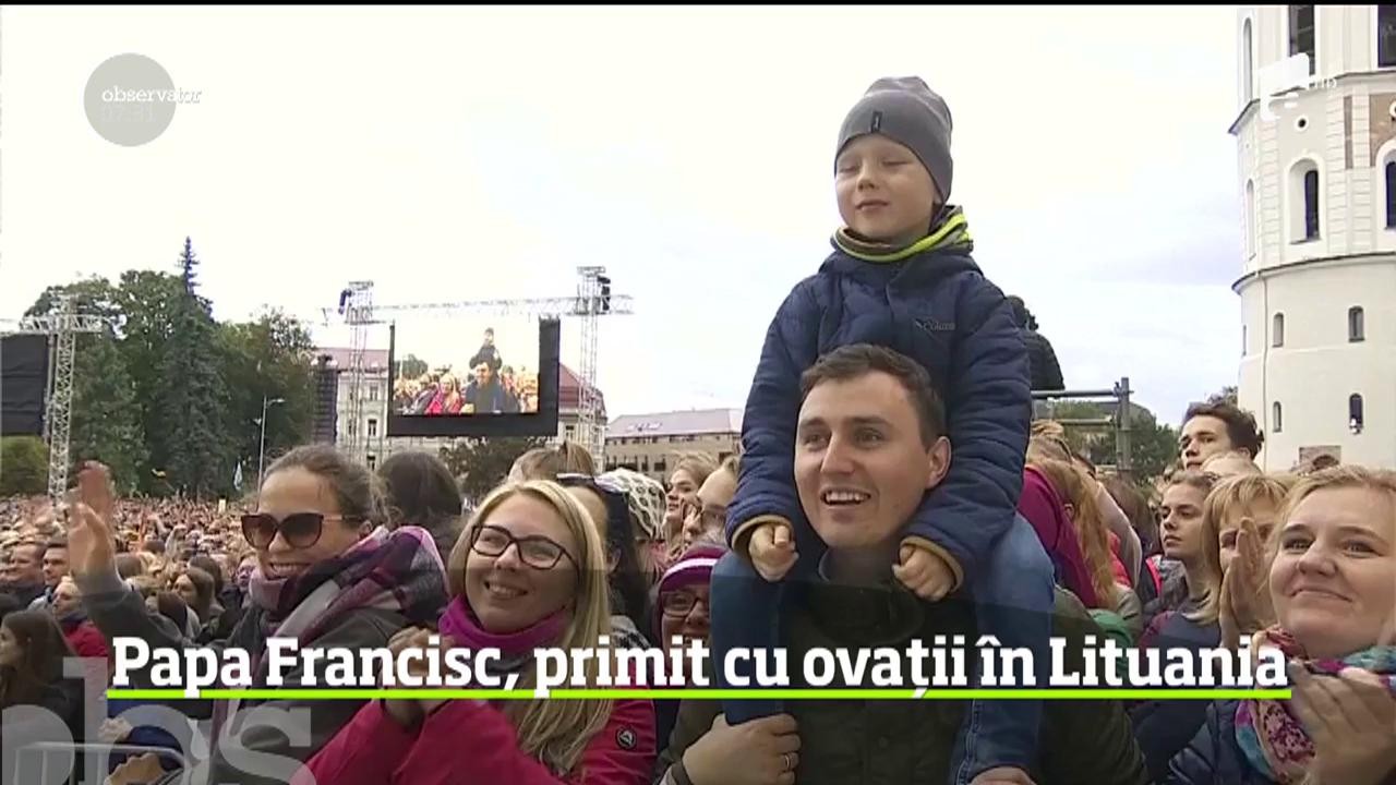 Papa Francisc a &icirc;nceput o vizită de c&acirc;teva zile &icirc;n cele trei republici baltice
