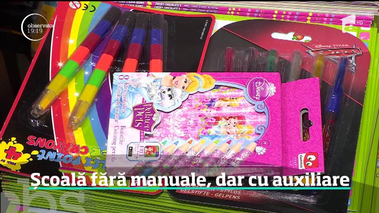 Școală fără manuale, dar cu auxiliare! Părinții trebuie să scoată bani mulţi din buzunar ca să cumpere tot ce au nevoie