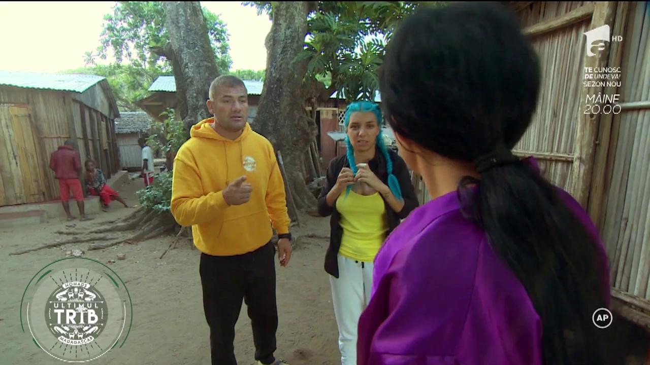 Sorana i-a &icirc;nvățat pe băștinași limba rom&acirc;nă! Iată cum au fost &icirc;nt&acirc;mpinați lemurii dis-de-dimineață