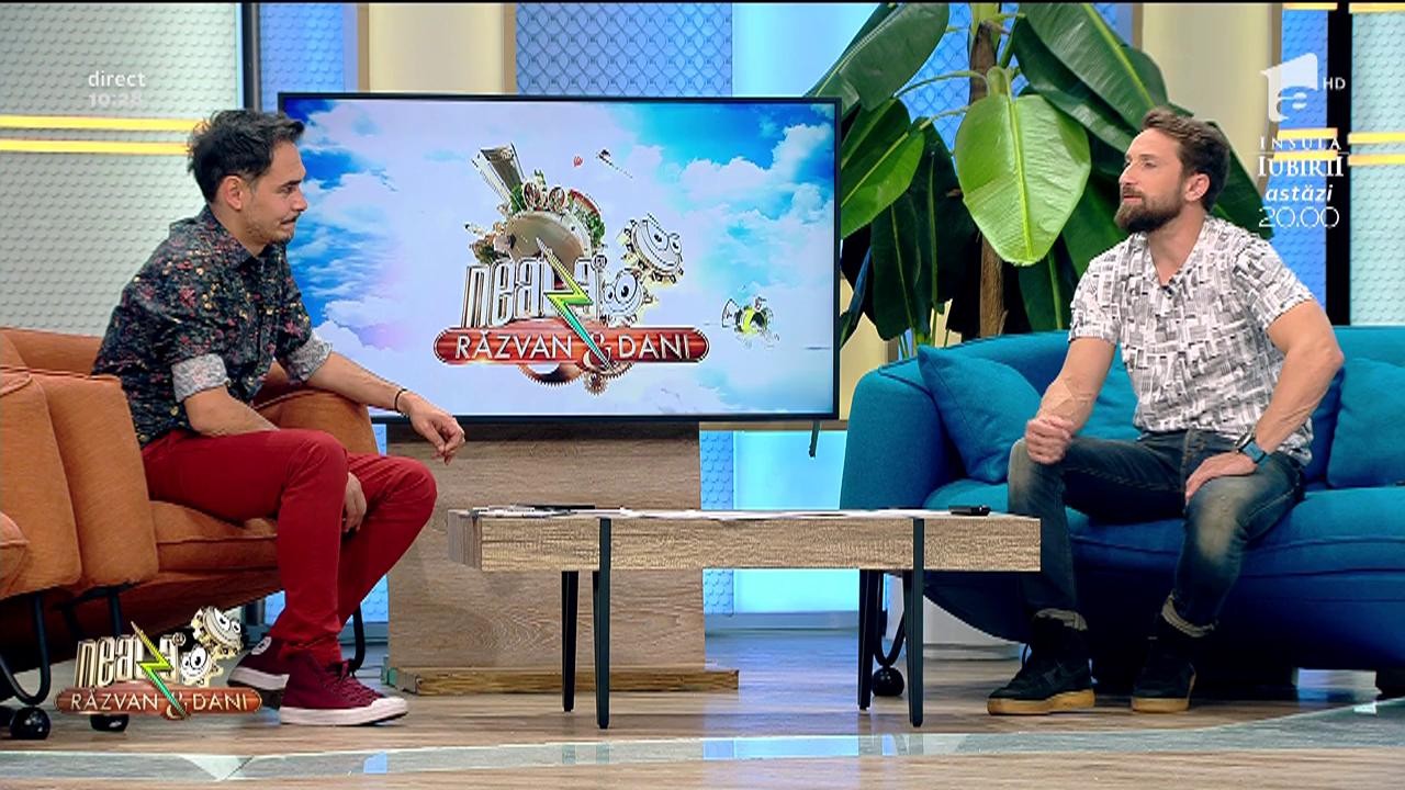 Poziția lui Dani c&acirc;nd așteaptă cafeaua la restaurant: "Trebuie să te uiți la ea, nu la ochii celui care ți-o aduce"