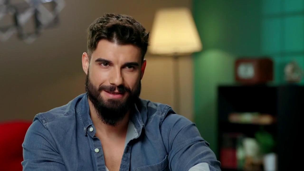 Noaptea a continuat cu reproşurile lui Andi la adresa lui Hanne! "Ce crezi că zicea iubitul tău dacă faceam cu tine genuflexiuni?""