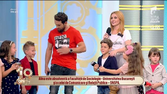 Beatrice, mini Andreea Berecleanu, de la Atelierul de Muzică "Picii lu' Soreasca": "I-am adus Flaviei un borcan de compot de pere"