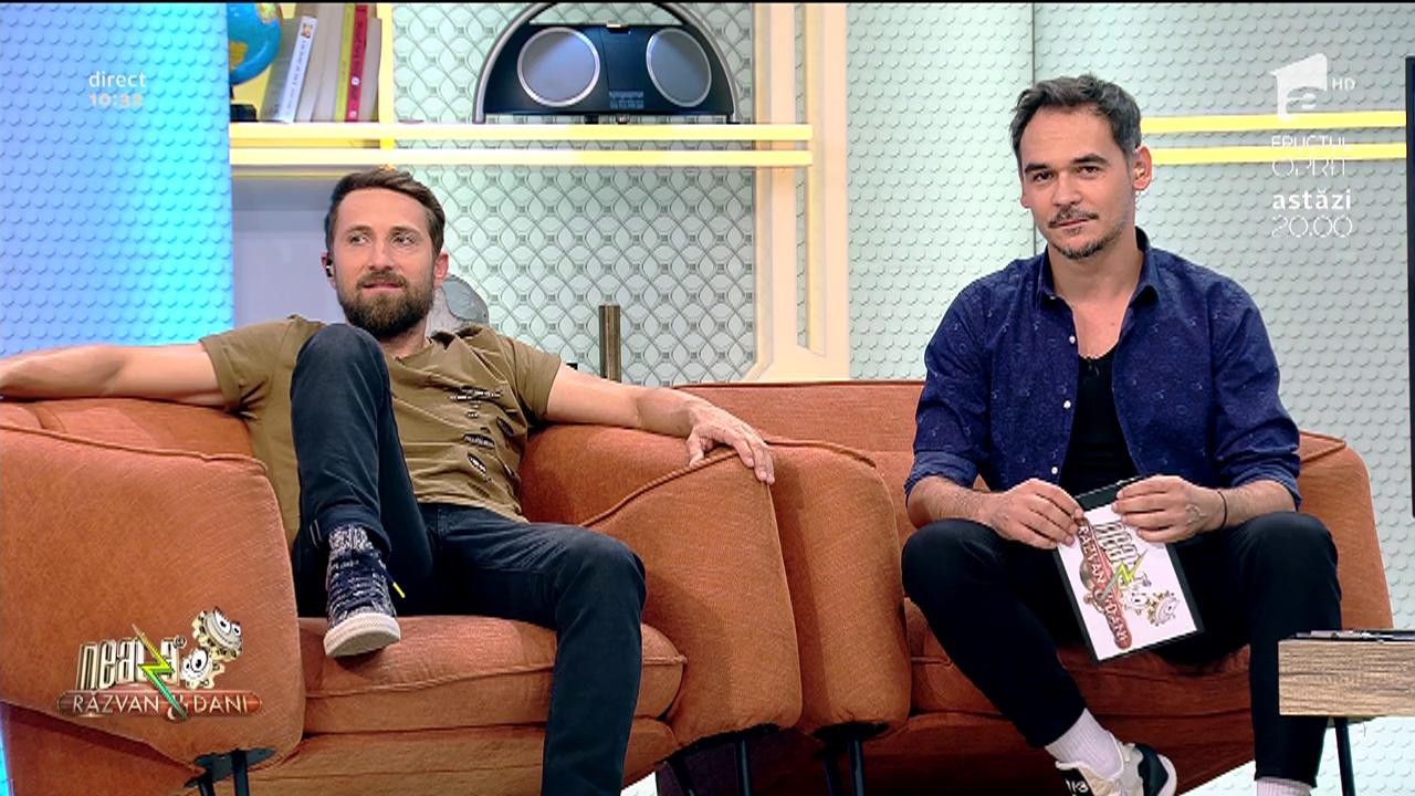 Răzvan, specialist la tenis de masă: "Dănuțe, te-am bătut la ping pong, &icirc;n copilărie, cu Ocolul P&acirc;m&acirc;ntului, de Jules Verne"