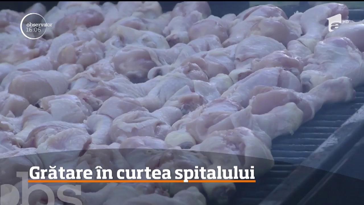 Imagini neobişnuite &icirc;n faţa spitalului din Slatina. Instituţia a rămas fără gaze iar bolnavii fără m&acirc;ncare. Aşa &icirc;nc&acirc;t conducerea unităţii sanitare a făcut un gratar &icirc;n curte