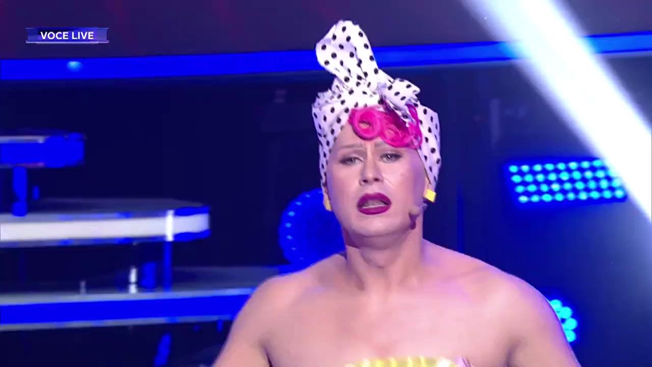 Alin Gheorghişan se transformă în P!nk - "Beautiful trauma"