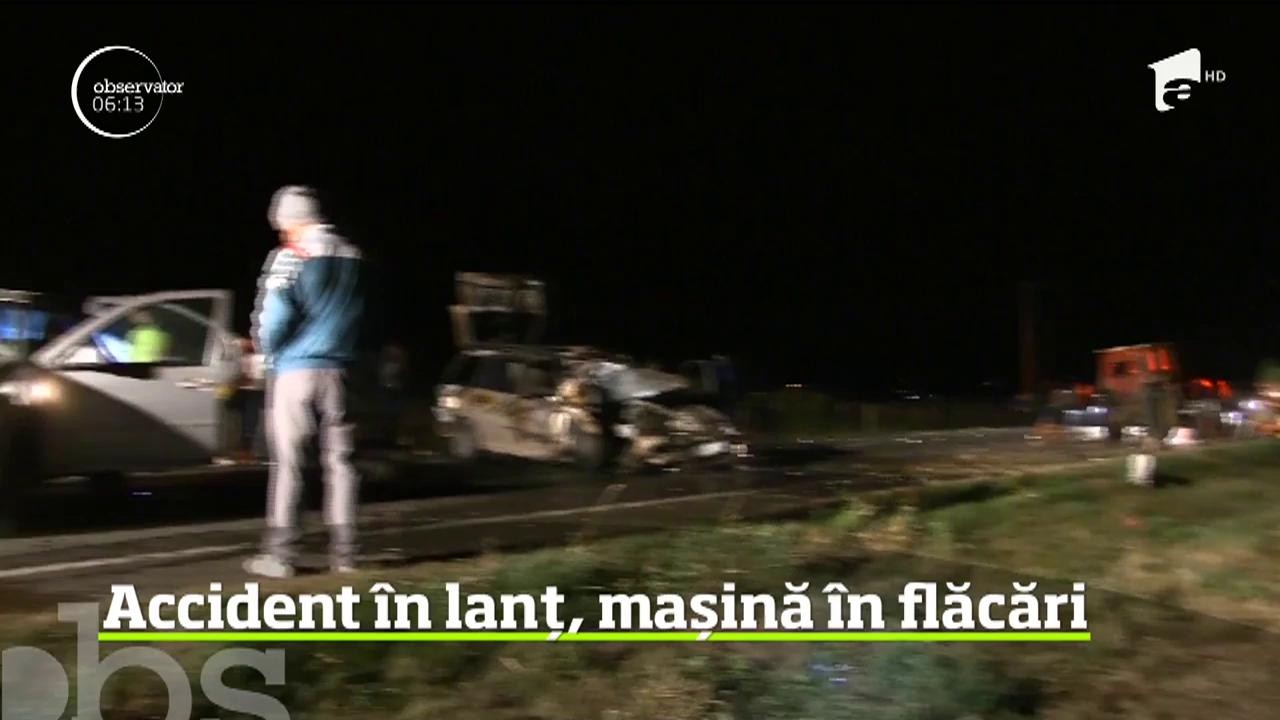 Accident &icirc;n lanţ pe o şosea din Focşani! Trei maşini şi un tractor au fost implicate &icirc;n coliziune