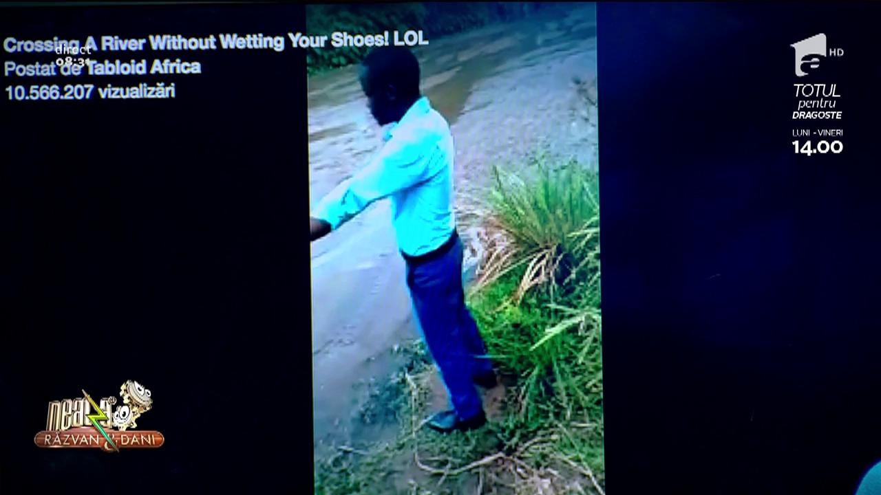 Smiley News. Soluția perfectă pentru a nu te murdări pe pantaloni c&acirc;nd sunt bălți de apă pe stradă